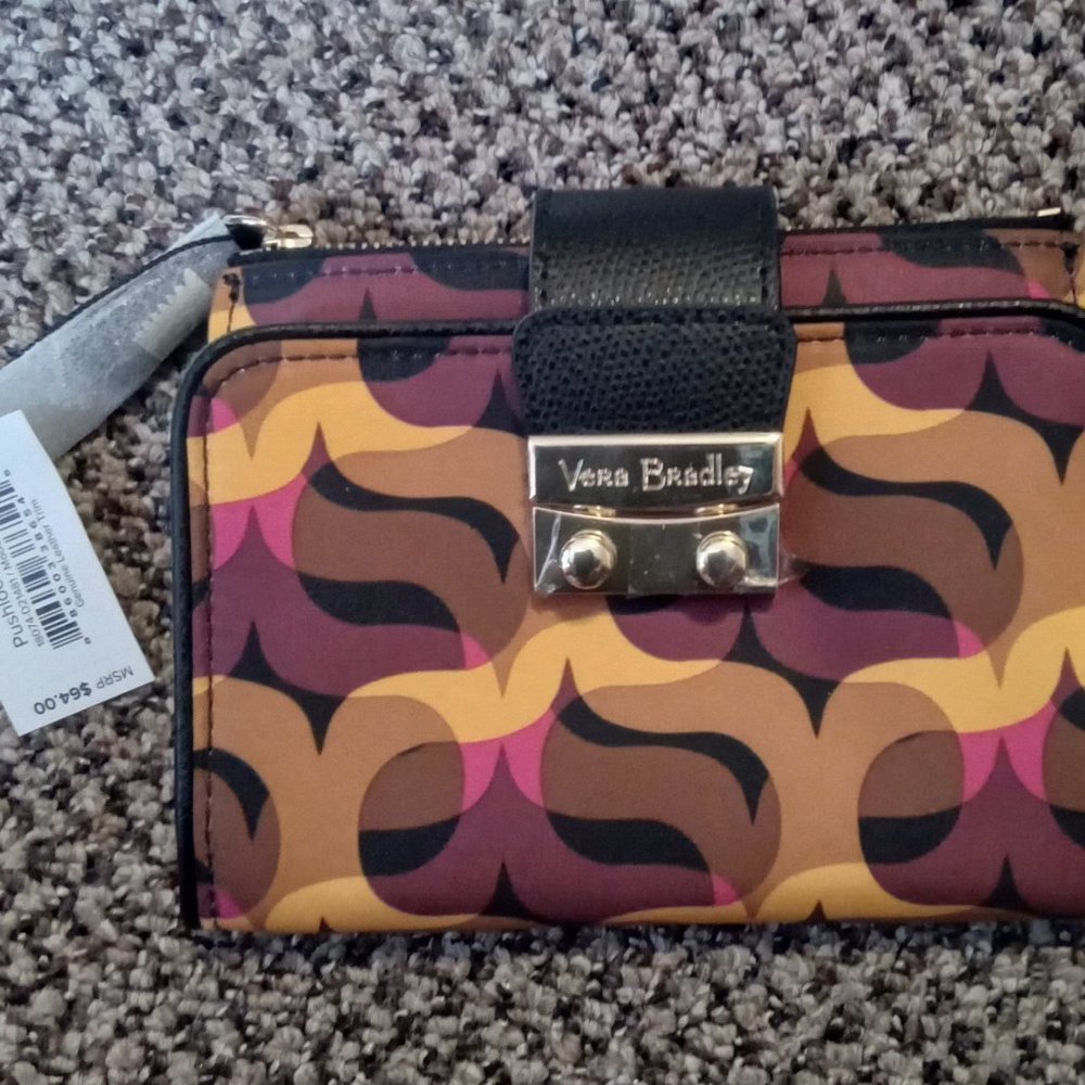 Vera B Wallet